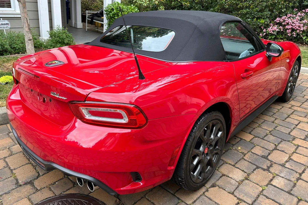 2017 Fiat 124 Spider - Image 4 of 31