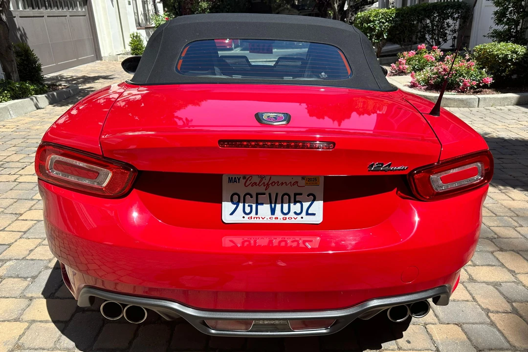 2017 Fiat 124 Spider - Image 5 of 31