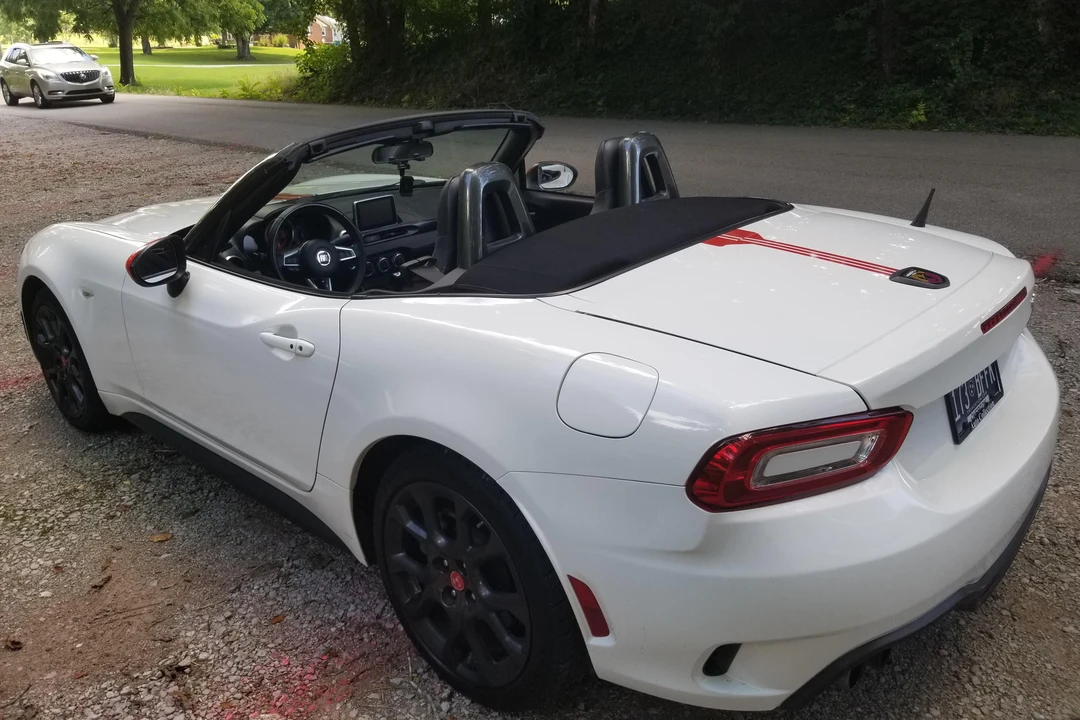 2017 Fiat 124 Spider - Image 20 of 31