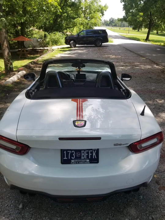 2017 Fiat 124 Spider - Image 24 of 31