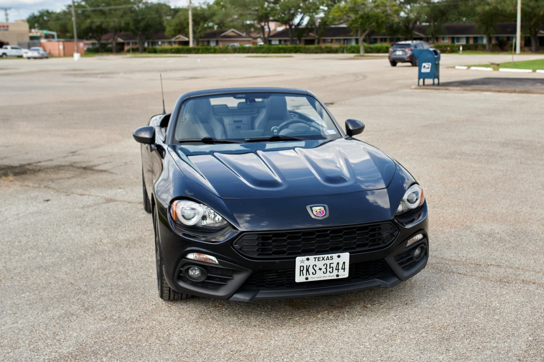 2017 Fiat 124 Spider - Image 18 of 31