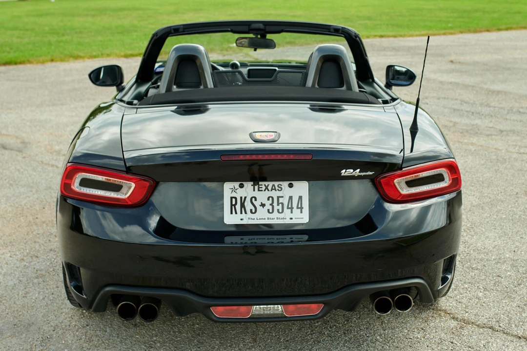 2017 Fiat 124 Spider - Image 5 of 31