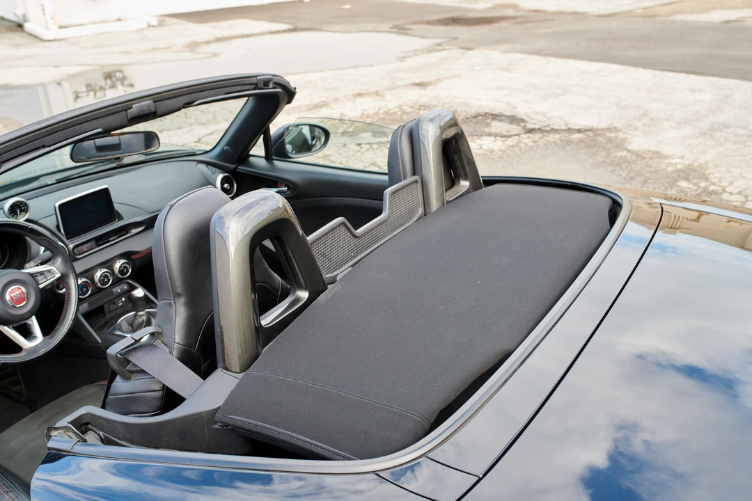 2017 Fiat 124 Spider - Image 30 of 31