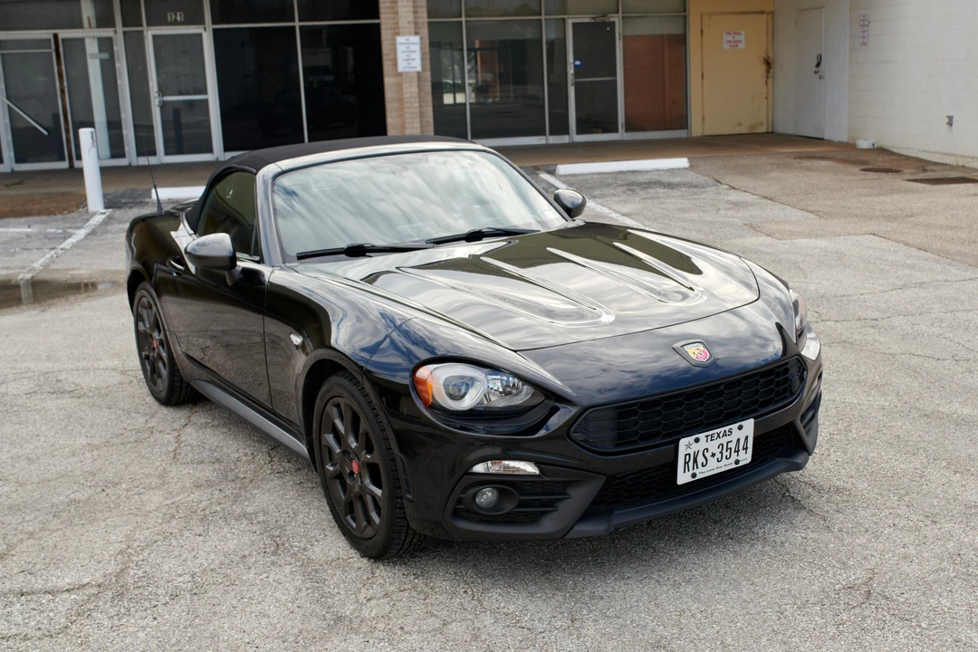 2017 Fiat 124 Spider - Image 26 of 31