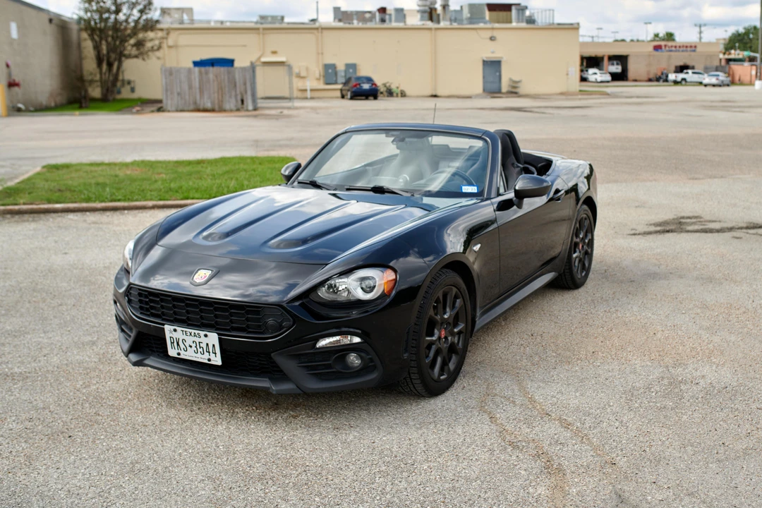 2017 Fiat 124 Spider - Image 7 of 31
