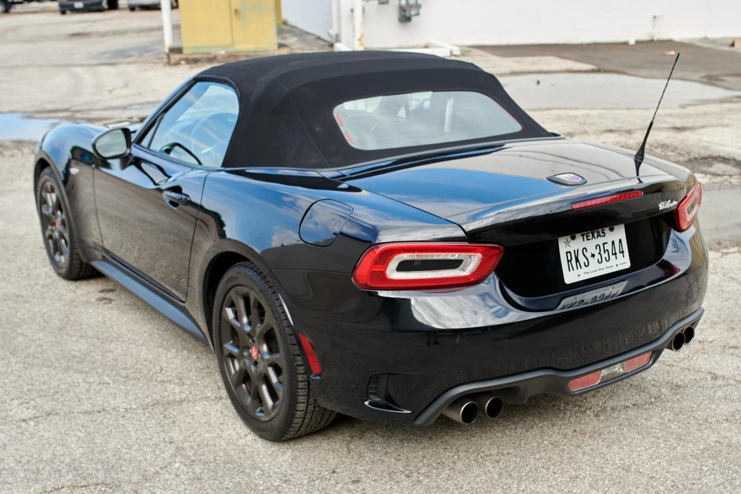 2017 Fiat 124 Spider - Image 4 of 31
