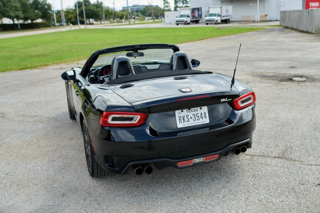 2017 Fiat 124 Spider - Image 12 of 31