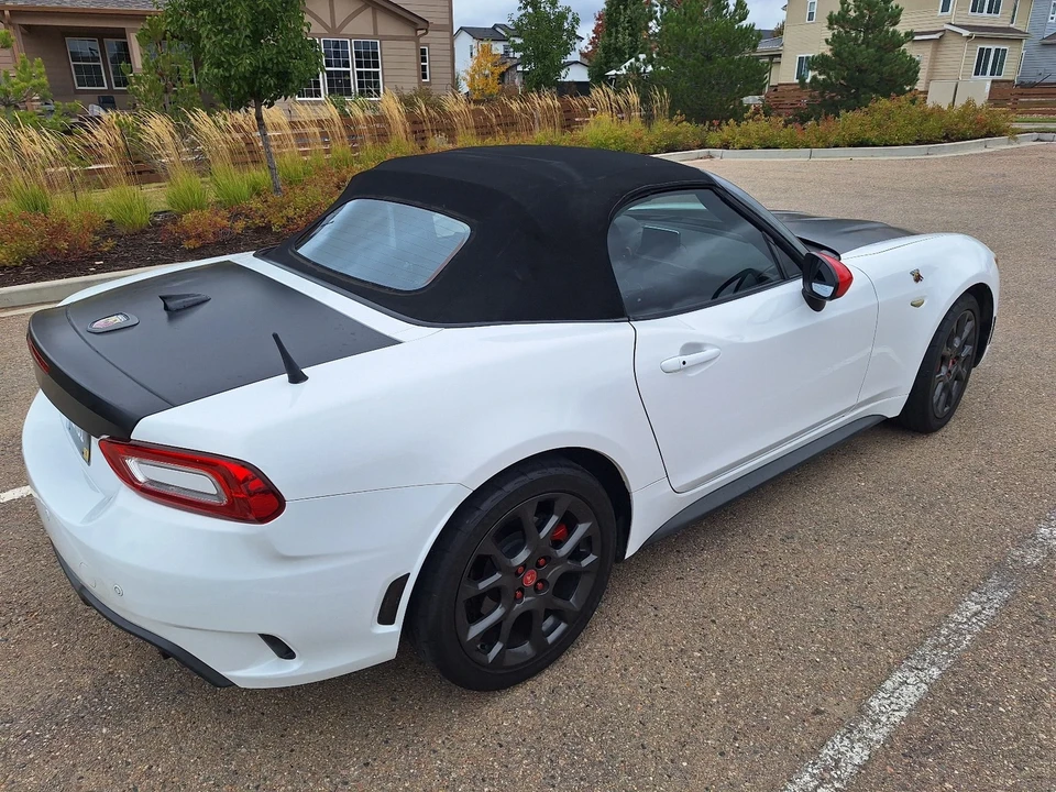 2017 Fiat 124 Spider - Image 18 of 20