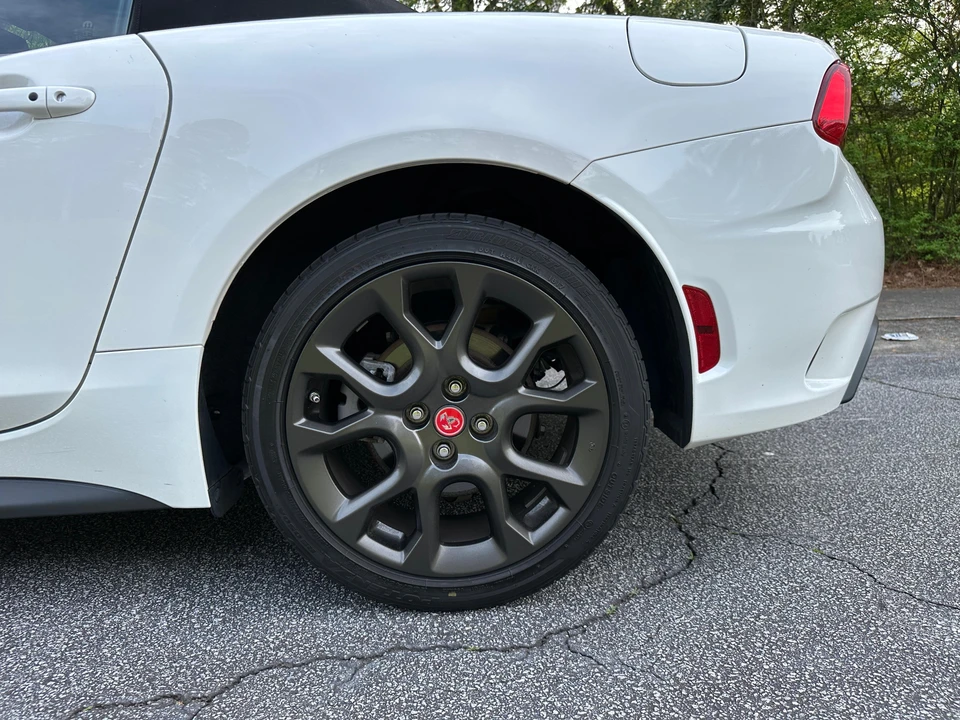 2017 Fiat 124 Spider - Image 30 of 31
