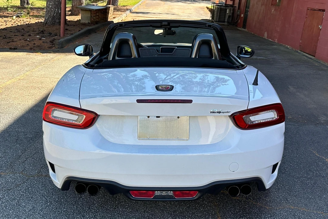 2017 Fiat 124 Spider - Image 5 of 31