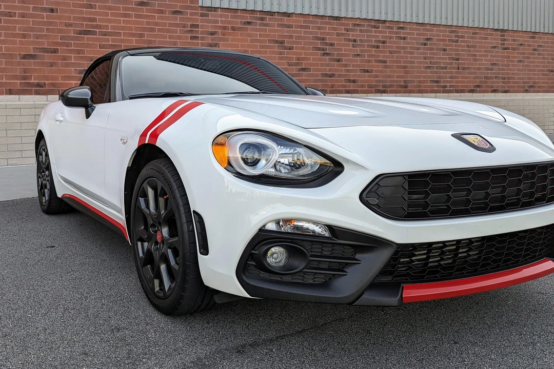 2017 Fiat 124 Spider - Image 29 of 31