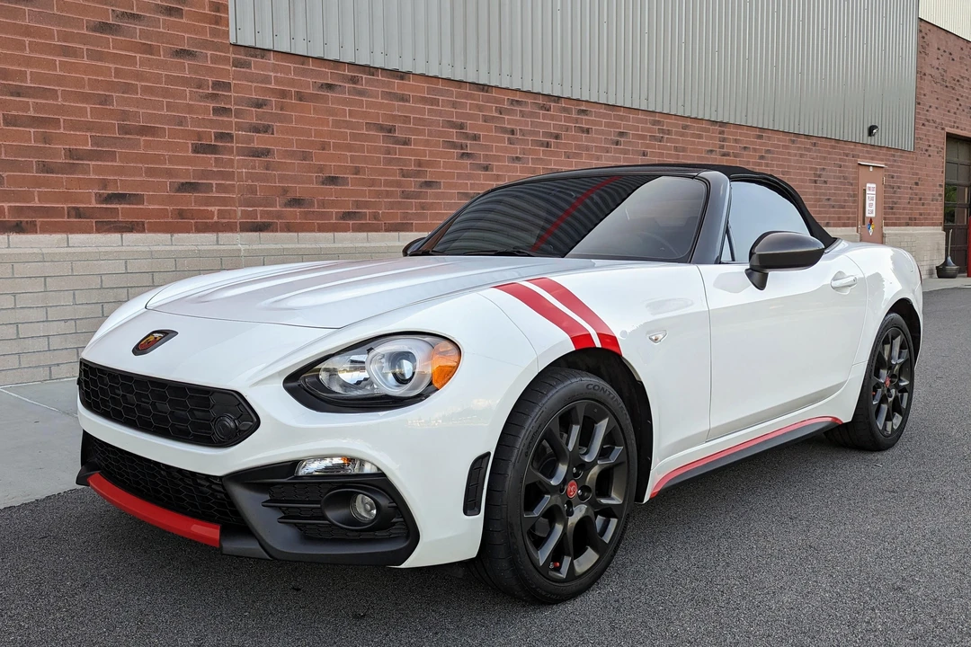 2017 Fiat 124 Spider - Image 11 of 31