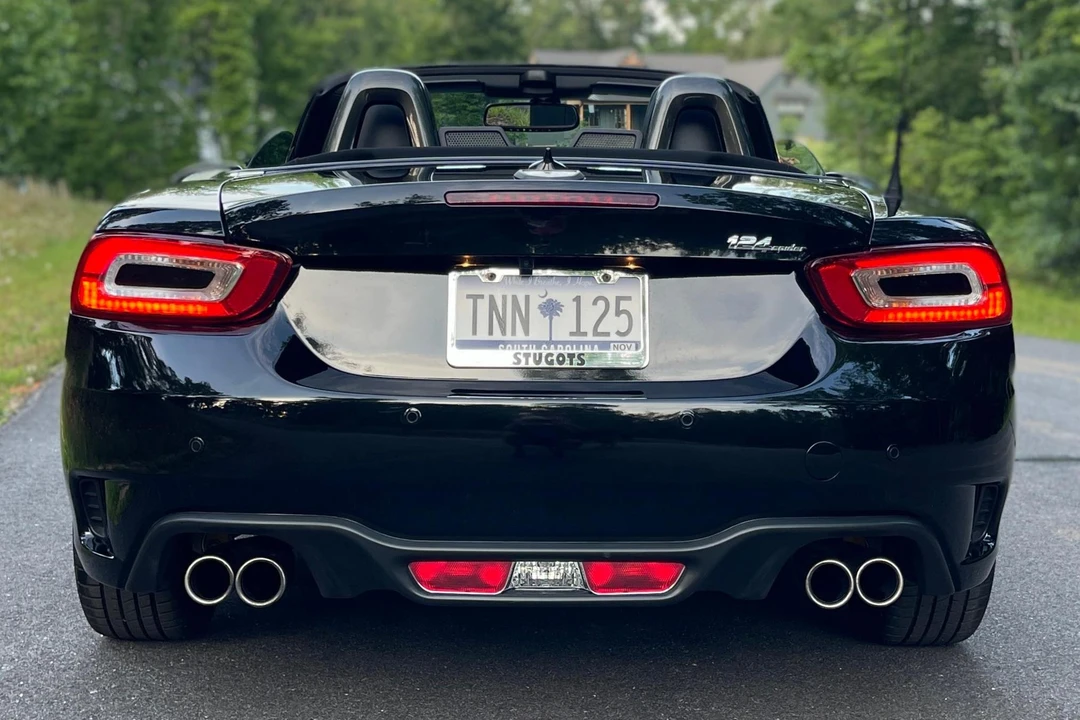 2017 Fiat 124 Spider - Image 5 of 31