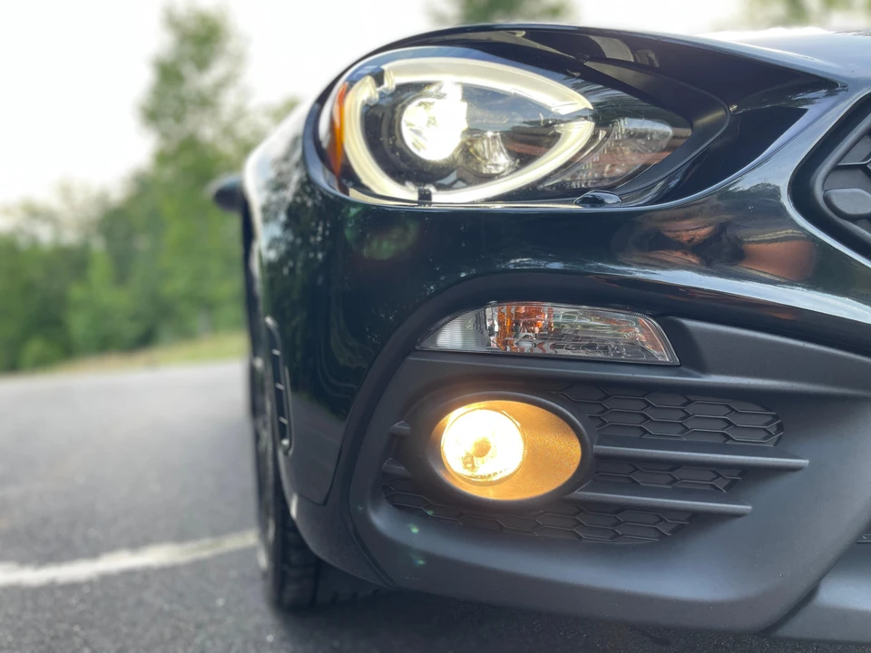 2017 Fiat 124 Spider - Image 30 of 31
