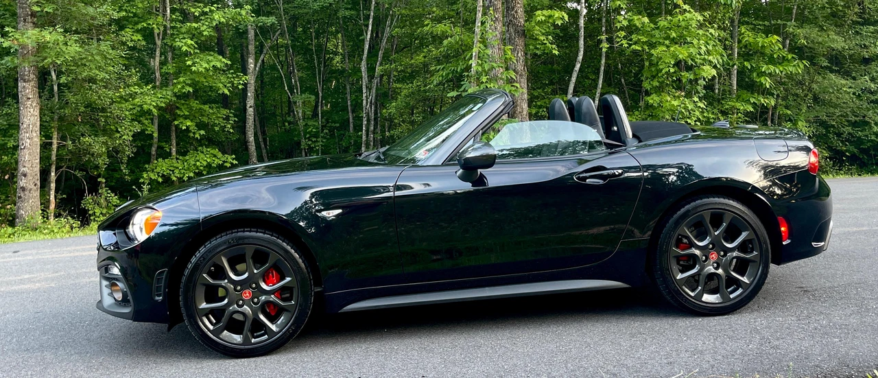 2017 Fiat 124 Spider - Image 8 of 31