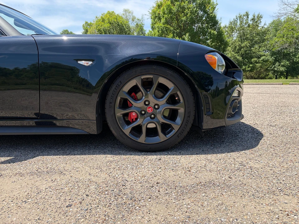 2017 Fiat 124 Spider - Image 24 of 31