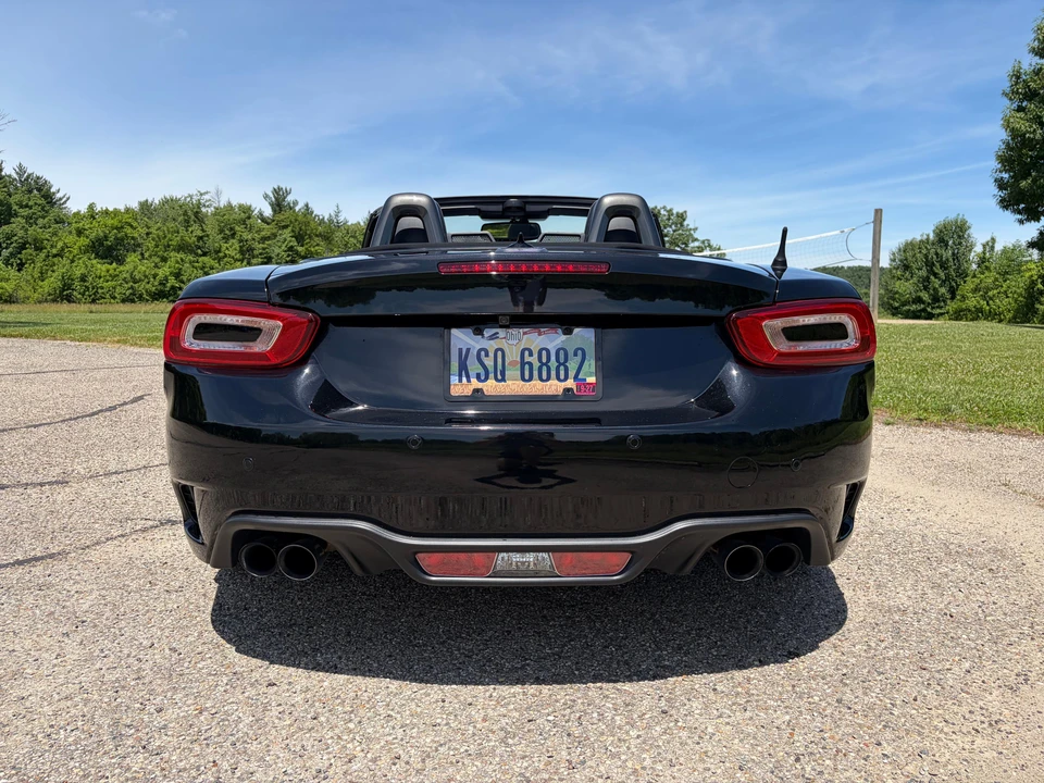 2017 Fiat 124 Spider - Image 9 of 31