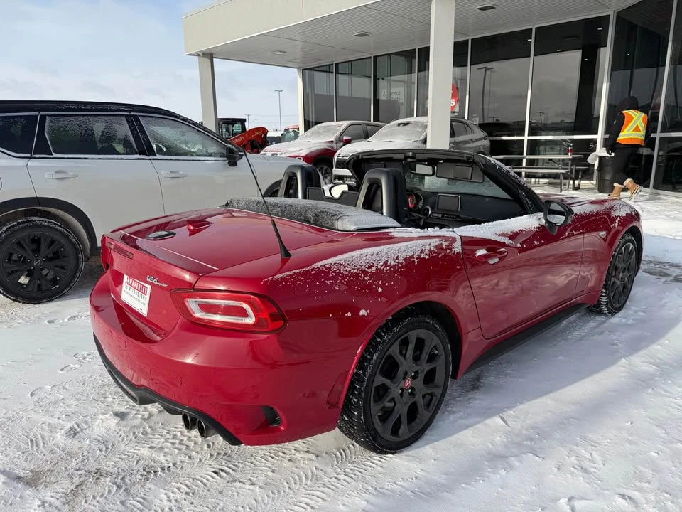 2017 Fiat 124 Spider - Image 4 of 4