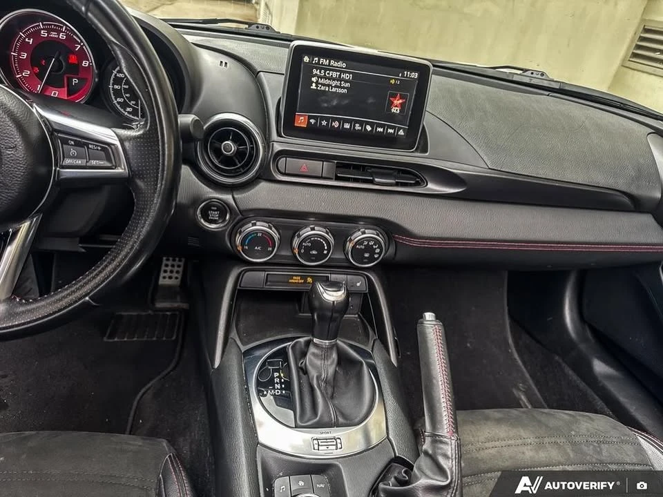 2017 Fiat 124 Spider - Image 11 of 17