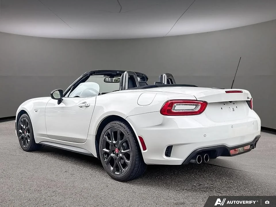 2017 Fiat 124 Spider - Image 5 of 17