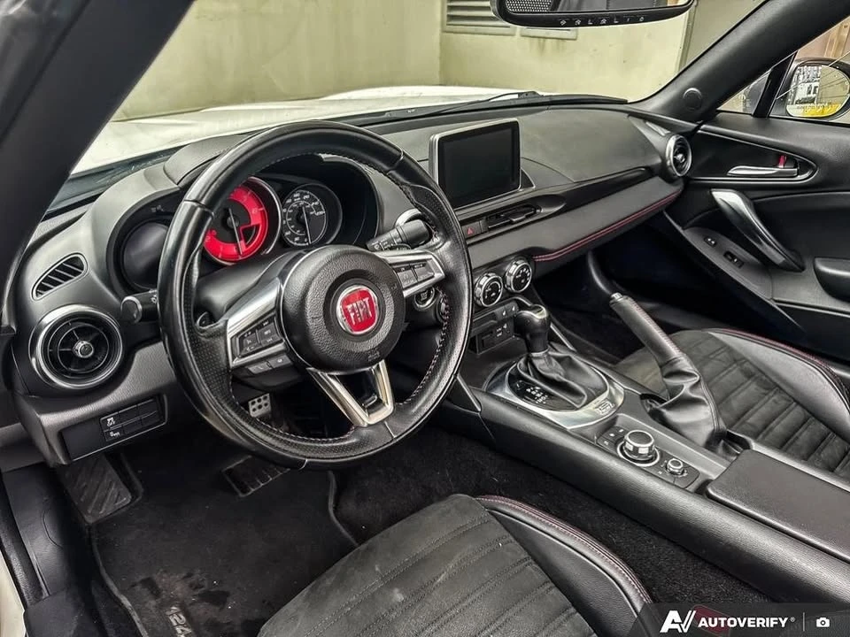 2017 Fiat 124 Spider - Image 8 of 17