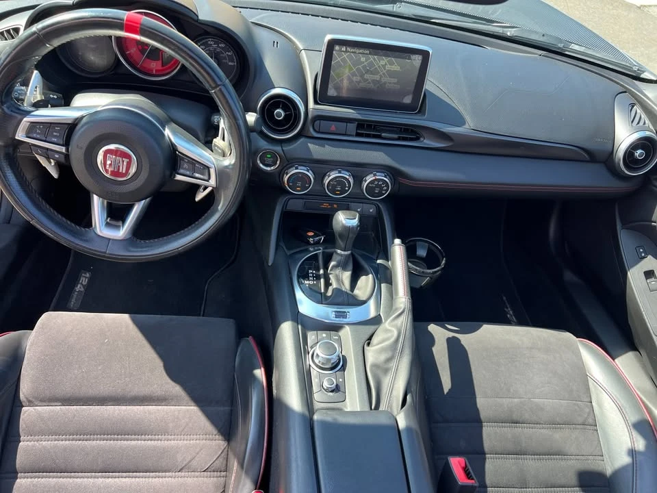 2017 Fiat 124 Spider - Image 10 of 15