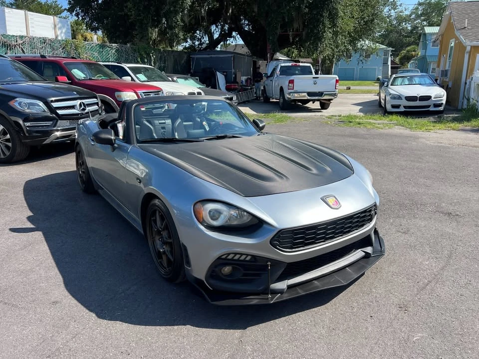 2017 Fiat 124 Spider - Image 7 of 15