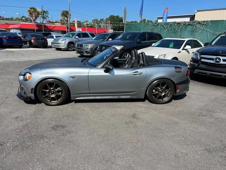 2017 Fiat 124 Spider - Image 2 of 15