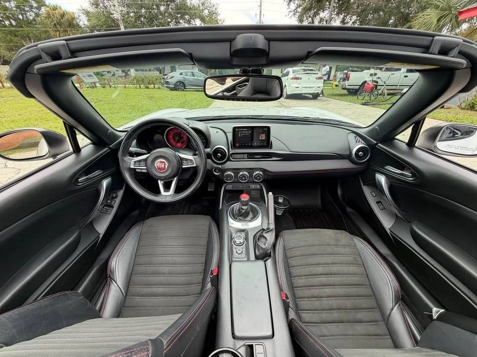 2017 Fiat 124 Spider - Image 8 of 20