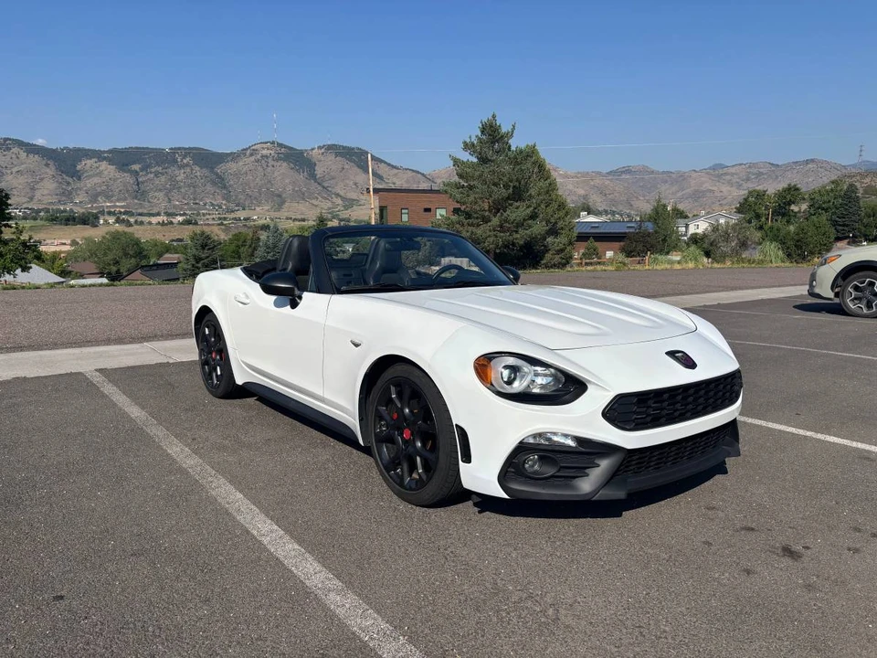 2017 Fiat 124 Spider - Image 3 of 19