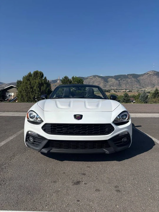 2017 Fiat 124 Spider - Image 4 of 19