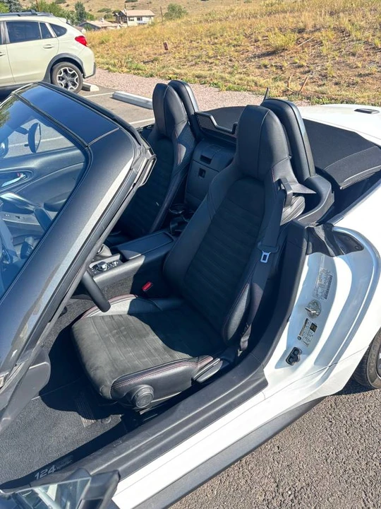 2017 Fiat 124 Spider - Image 11 of 19