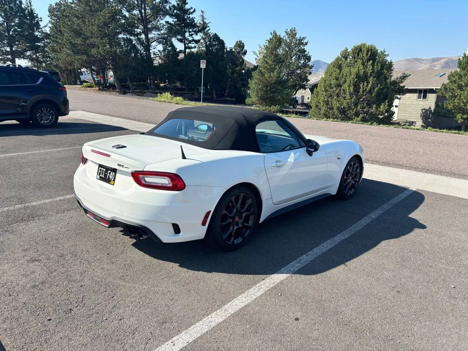 2017 Fiat 124 Spider - Image 17 of 19