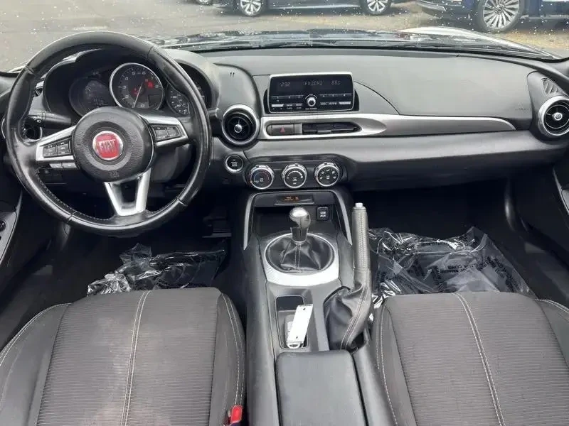 2017 Fiat 124 Spider - Image 8 of 20