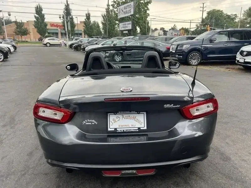 2017 Fiat 124 Spider - Image 5 of 20