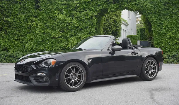2017 Fiat 124 Spider Abarth
