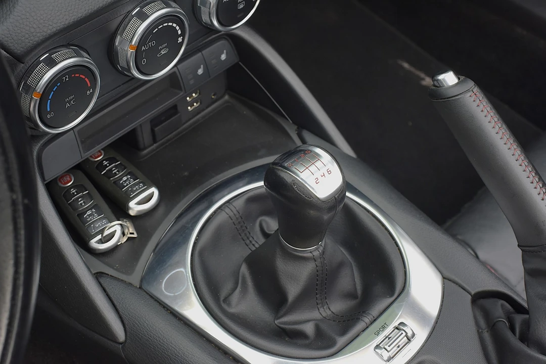 2017 Fiat 124 Spider - Image 9 of 20