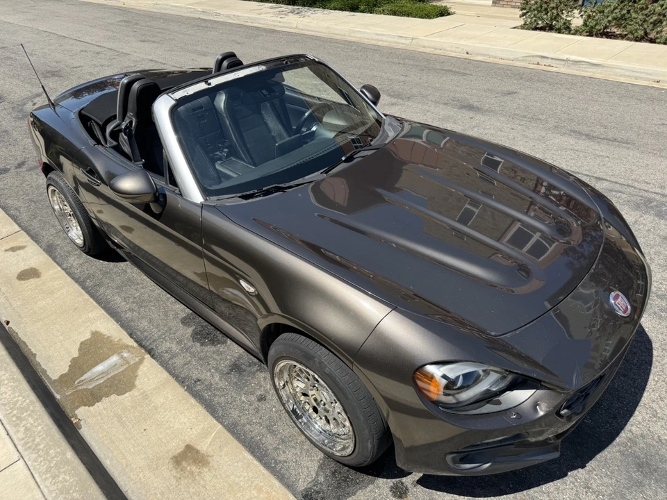 2017 Fiat 124 Spider - Image 14 of 31