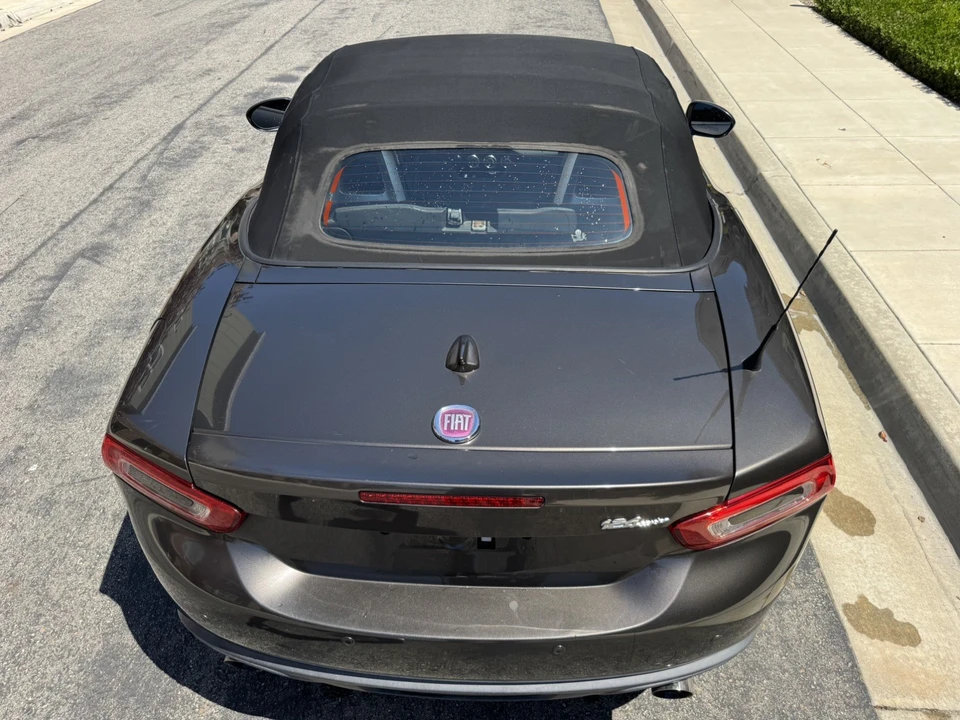 2017 Fiat 124 Spider - Image 12 of 31