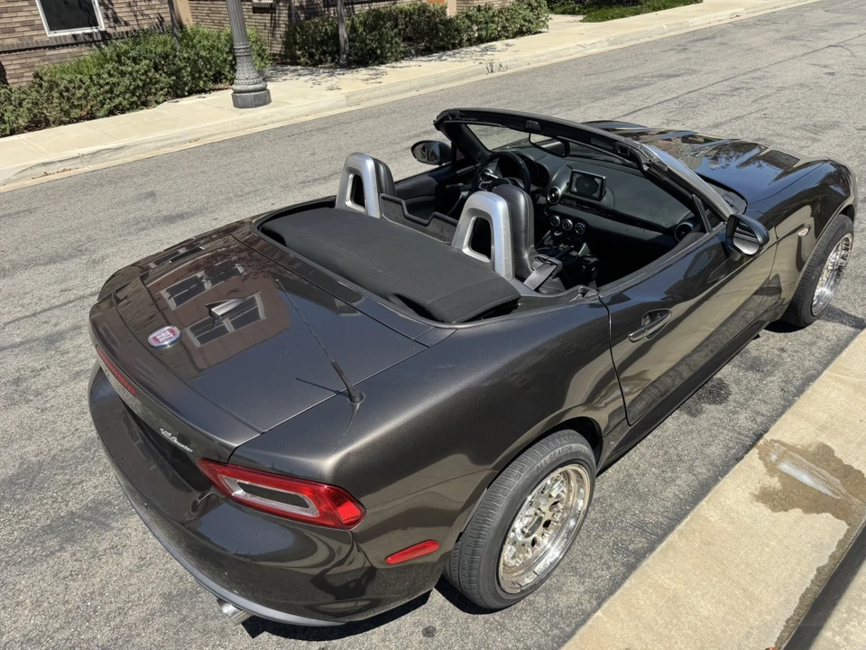 2017 Fiat 124 Spider - Image 6 of 31