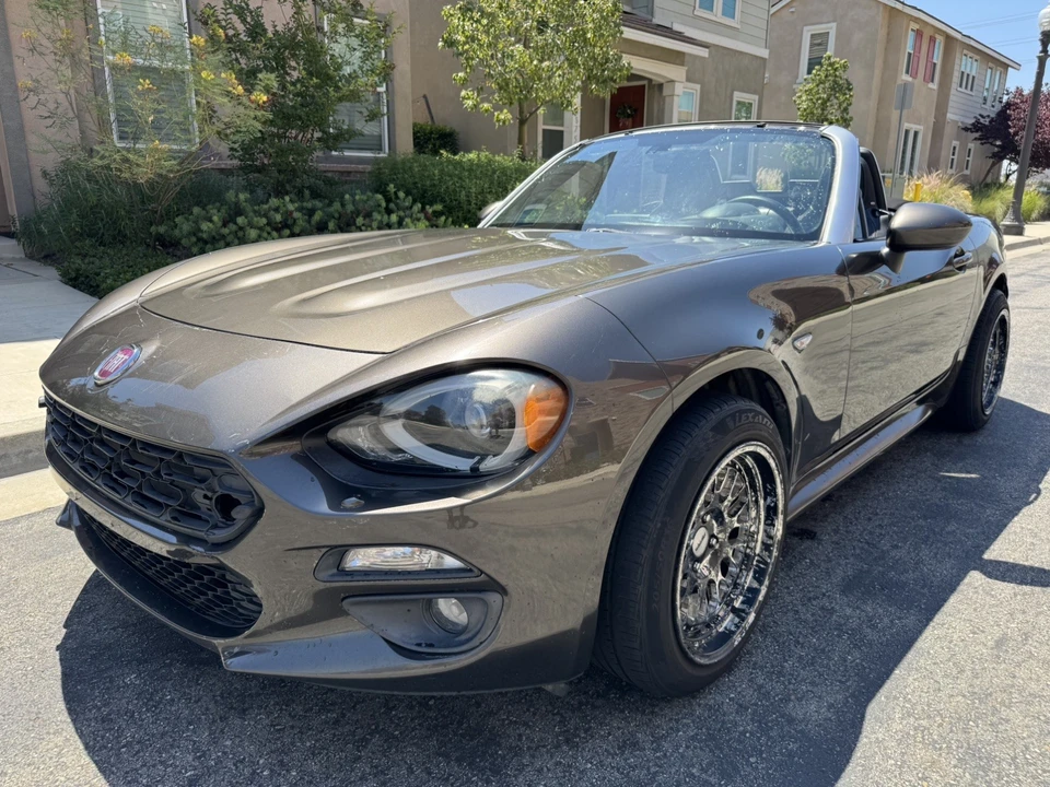 2017 Fiat 124 Spider - Image 7 of 31