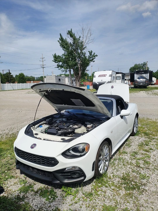 2017 Fiat 124 Spider - Image 15 of 15