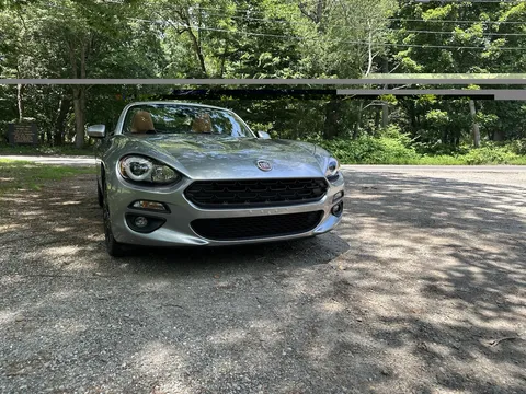 2017 Fiat 124 Spider Classica