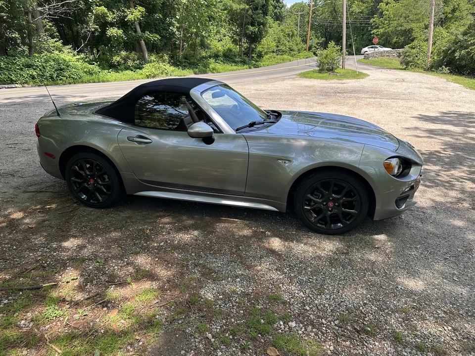 2017 Fiat 124 Spider - Image 11 of 14