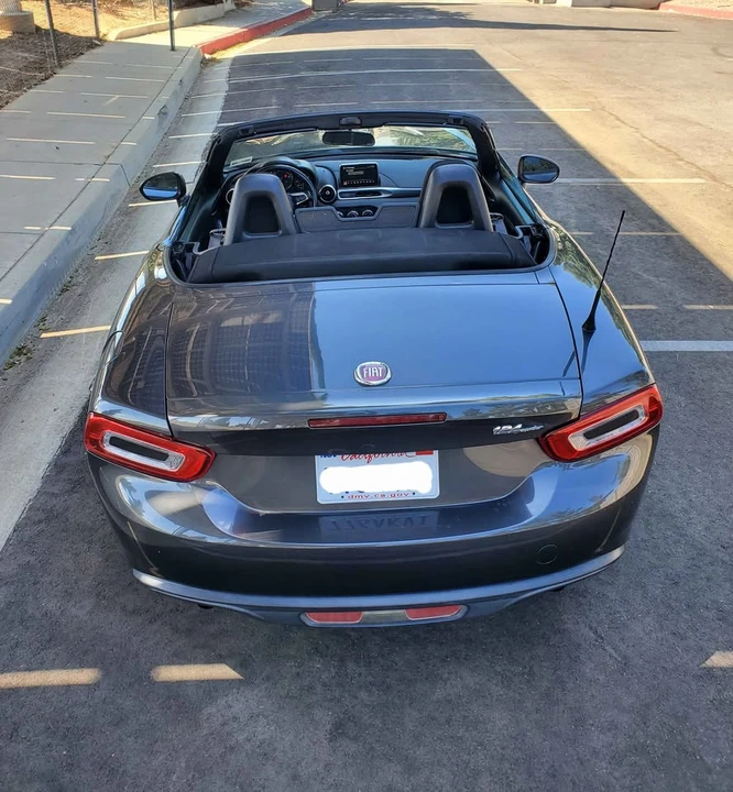 2017 Fiat 124 Spider - Image 4 of 14