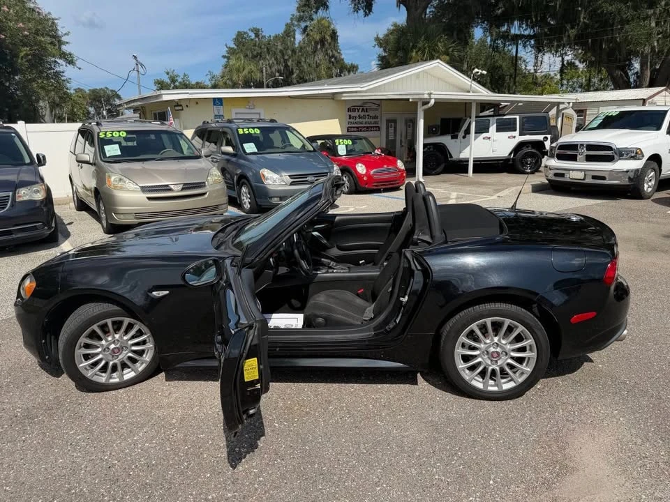 2017 Fiat 124 Spider - Image 4 of 11