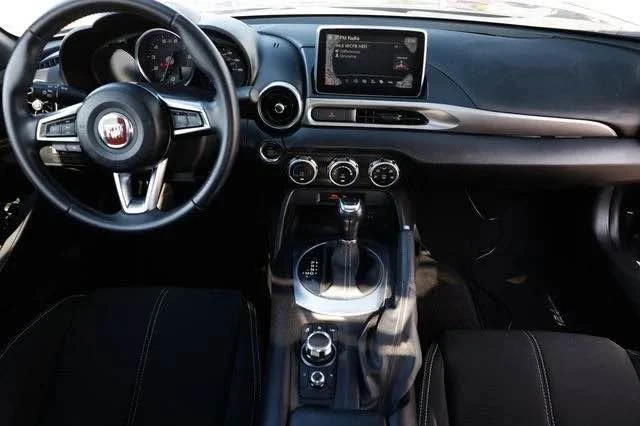 2017 Fiat 124 Spider - Image 9 of 14