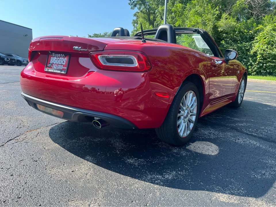 2017 Fiat 124 Spider - Image 5 of 14