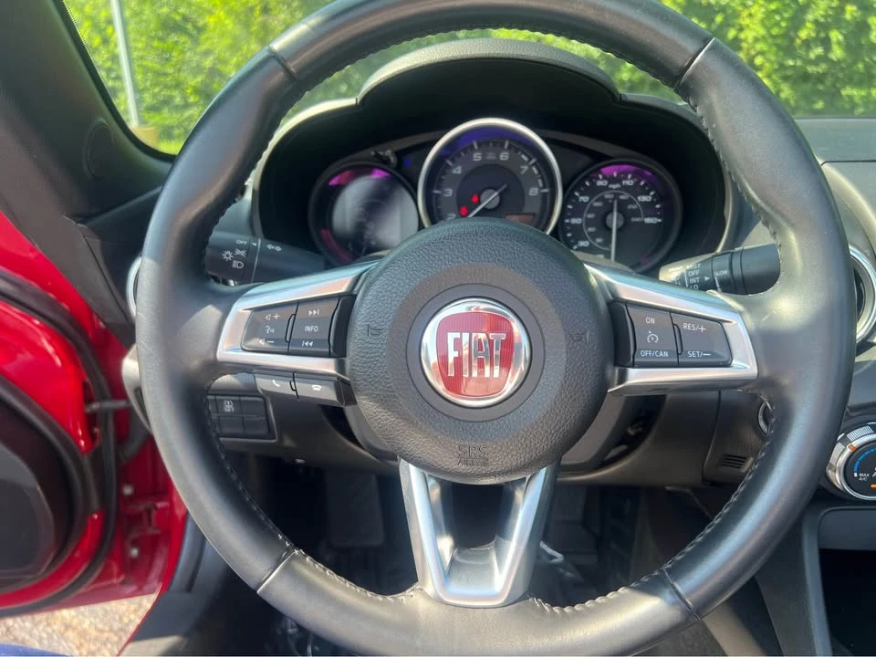 2017 Fiat 124 Spider - Image 10 of 14