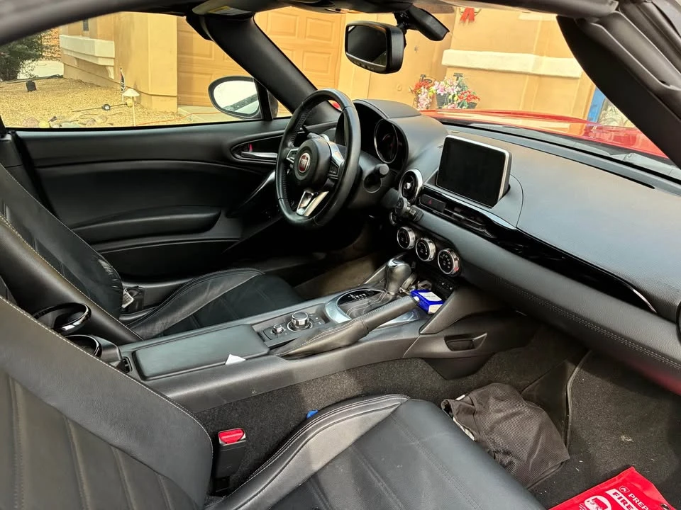 2017 Fiat 124 Spider - Image 7 of 8